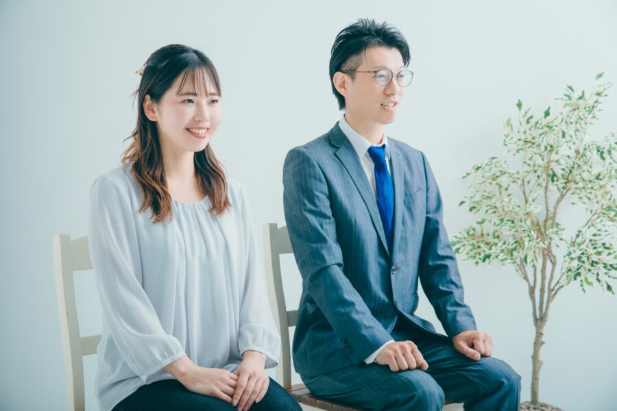 採用サイト用に社員インタビュー写真を撮影している様子